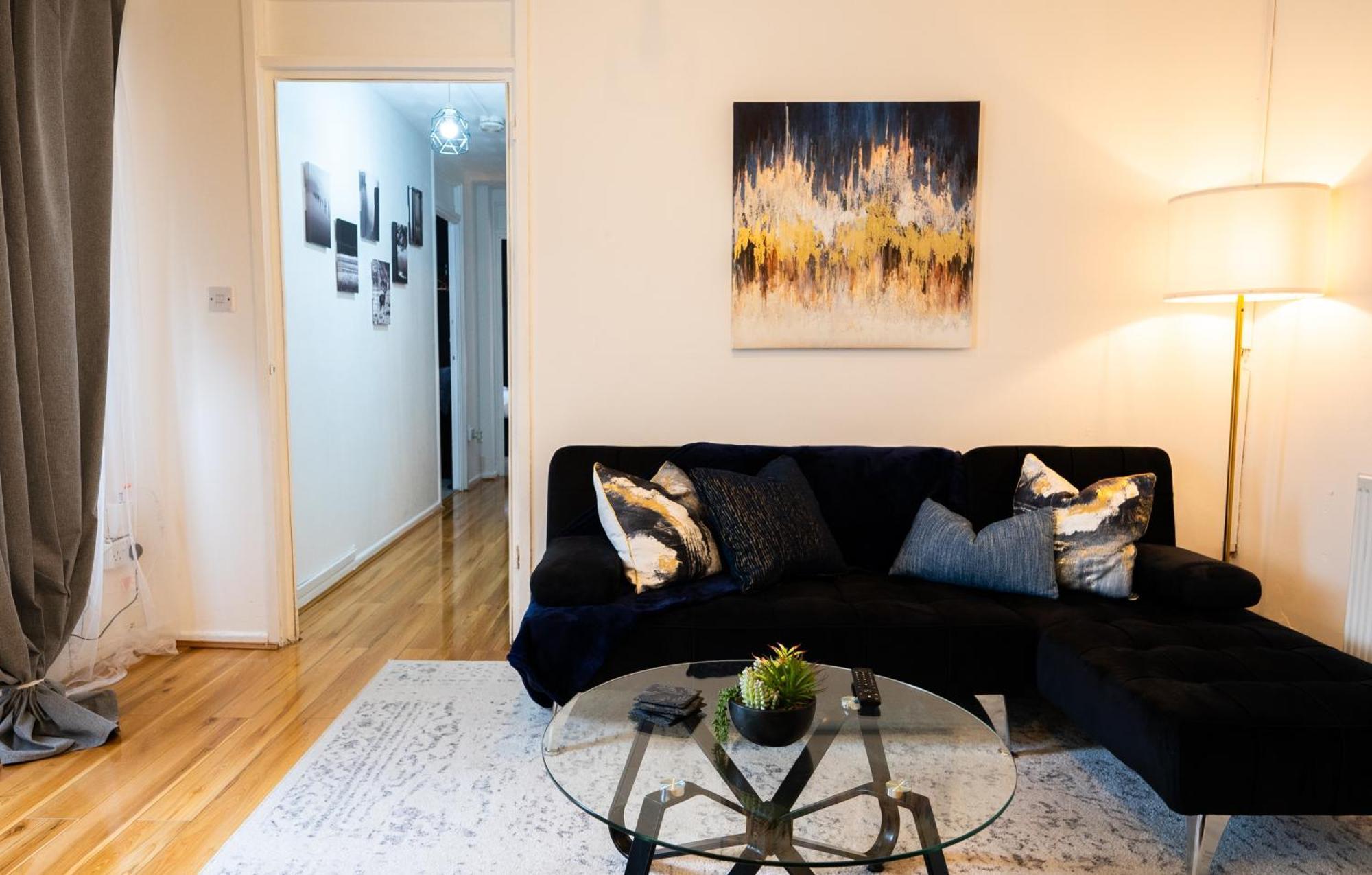 Arena Apartment With Balcony Birmingham Exteriör bild